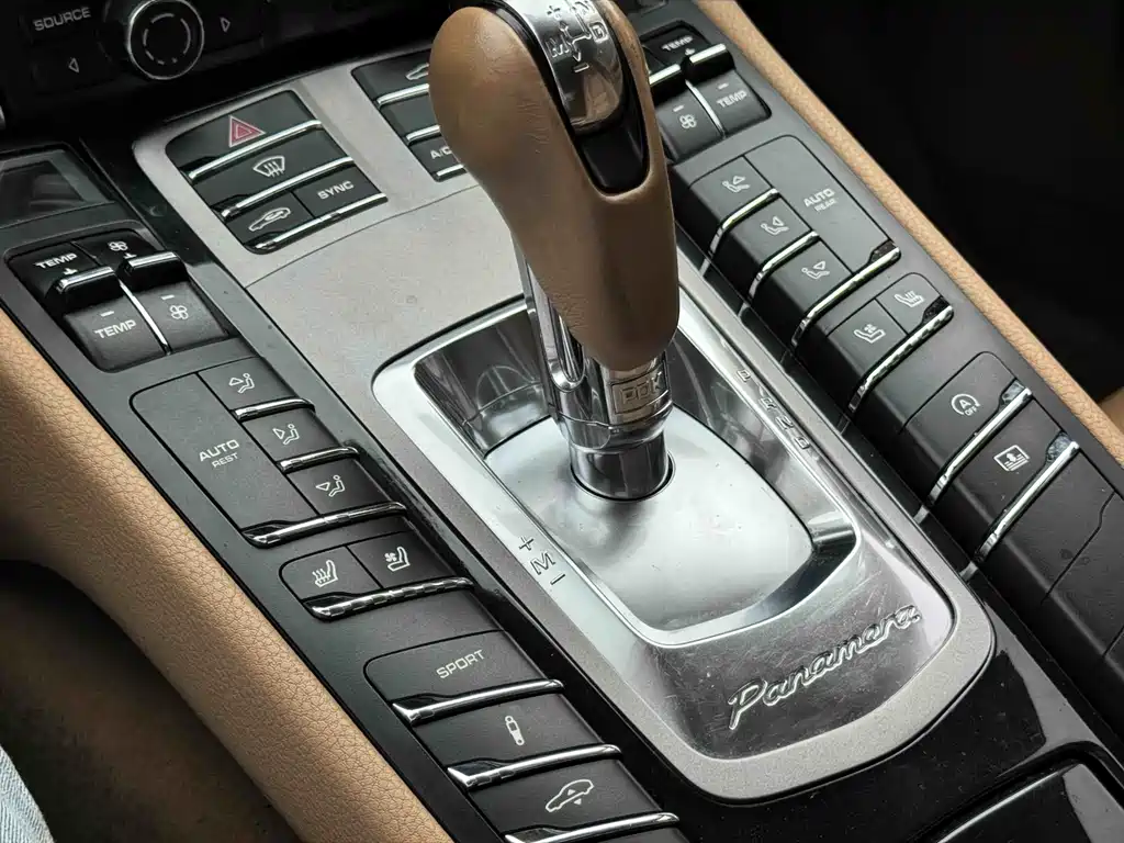 Porsche Panamera 2014 — фото 18
