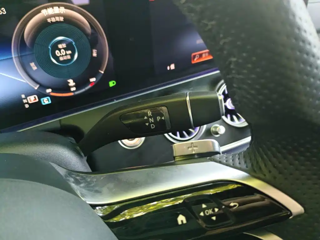 Mercedes-Benz E-Class 2022 — фото 14