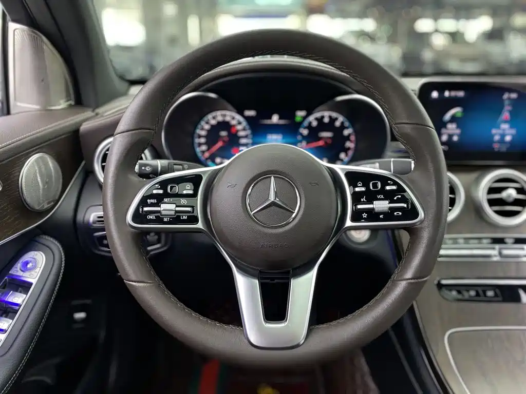 Mercedes-Benz GLC 2021 — фото 14
