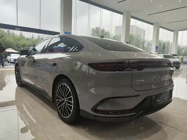 BYD Han 2025