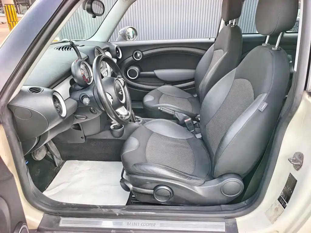 MINI Clubman 2010