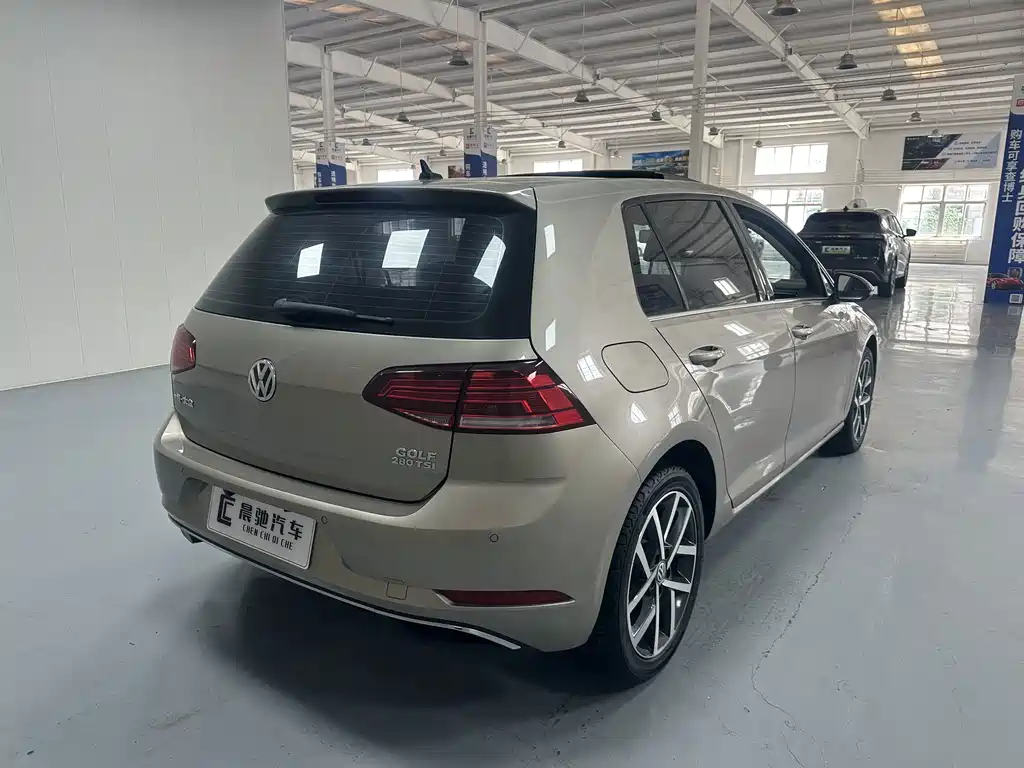 Volkswagen Golf 2020