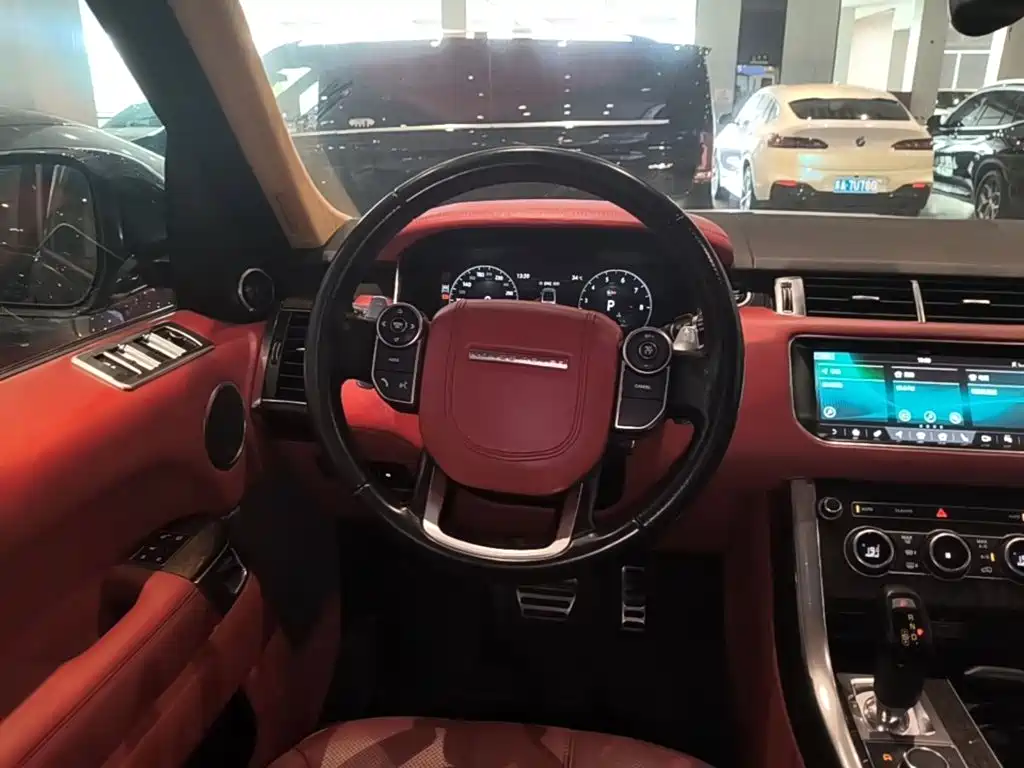 Land Rover Range Rover Sport 2017 — фото 11