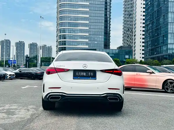 Mercedes-Benz C-Class 2024