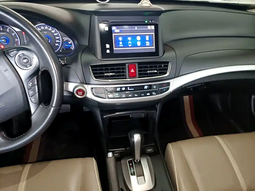 Honda Crosstour 2015 — фото 13