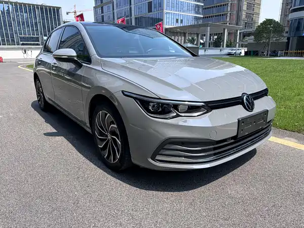 Volkswagen Golf 2022
