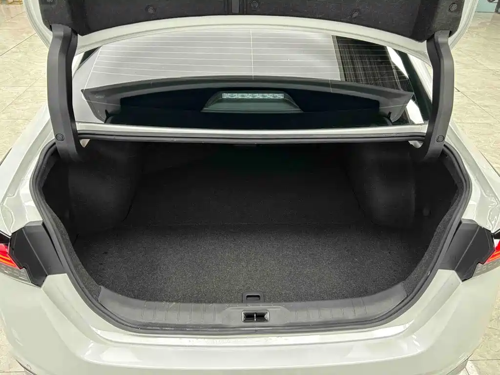 Nissan Teana 2023 — фото 16