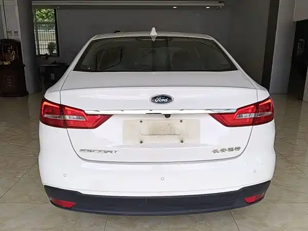 Ford Escort 2019