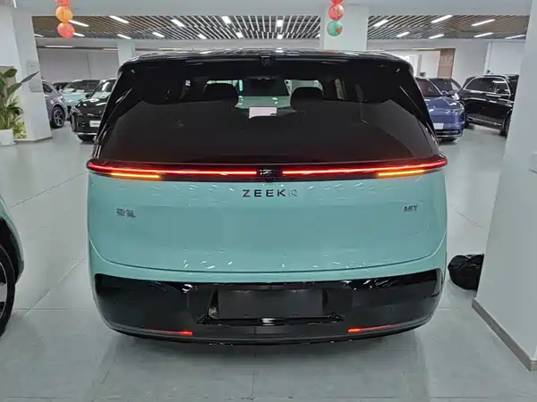 Zeekr MIX 2026