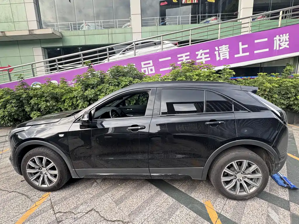 Cadillac XT4 2019 — фото 10
