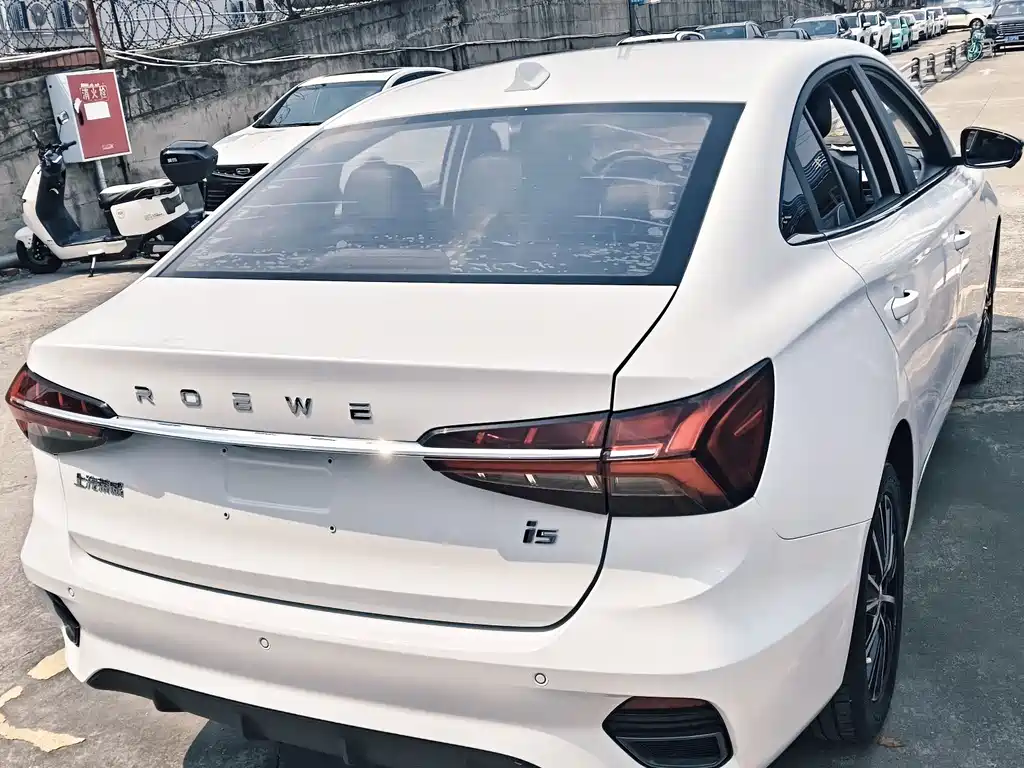 Roewe i5 2022 — фото 15