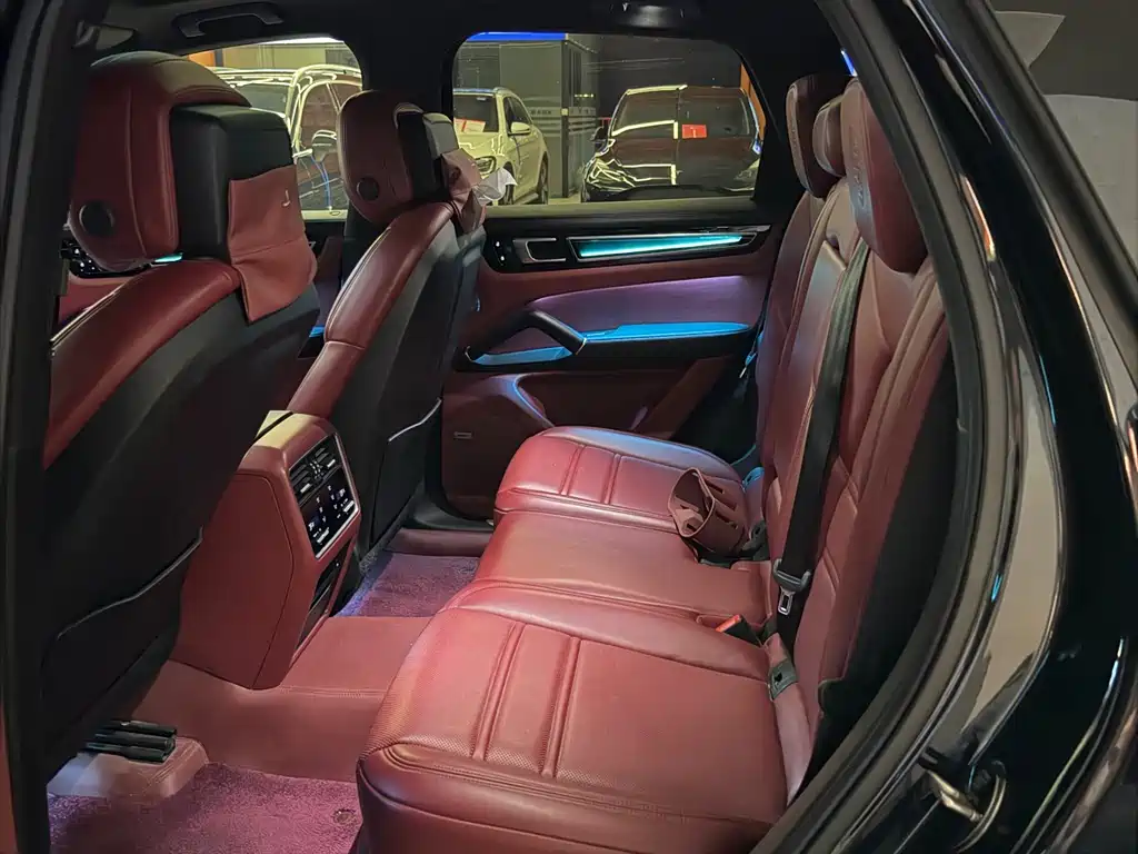 Porsche Cayenne 2020