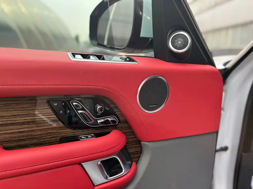 Land Rover Range Rover 2019 — фото 9