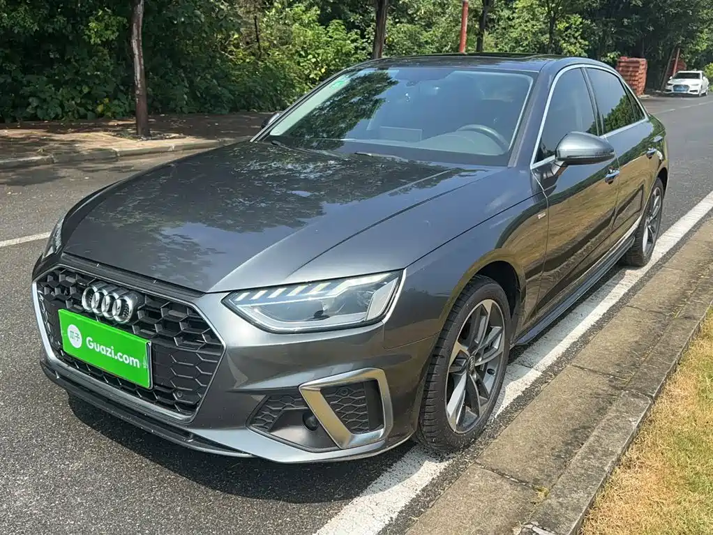Audi A4L 2020