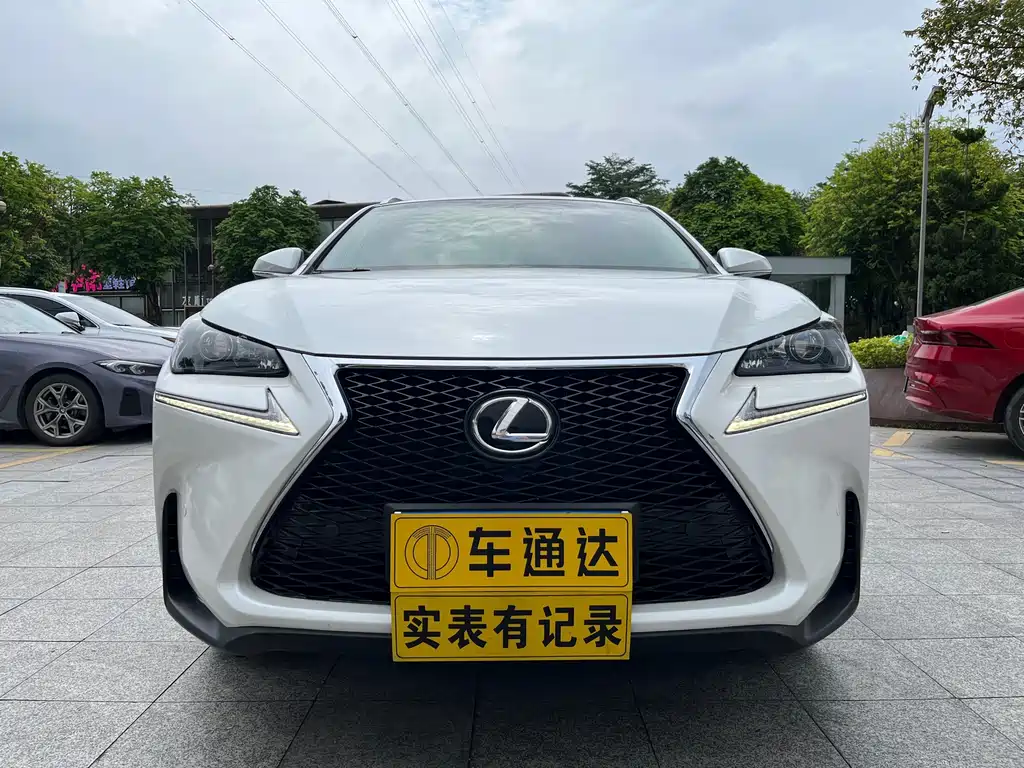 Lexus NX 2015 — фото 1
