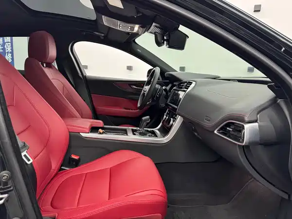 Jaguar XEL 2023