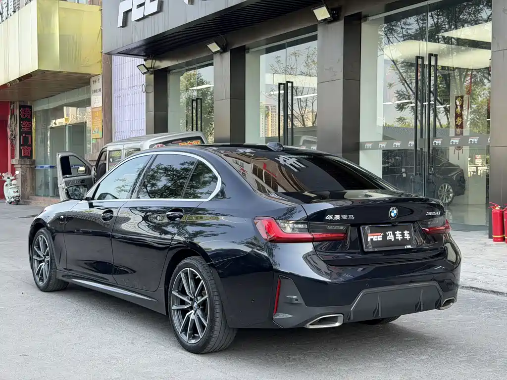 BMW 3 Series 2023 — фото 13