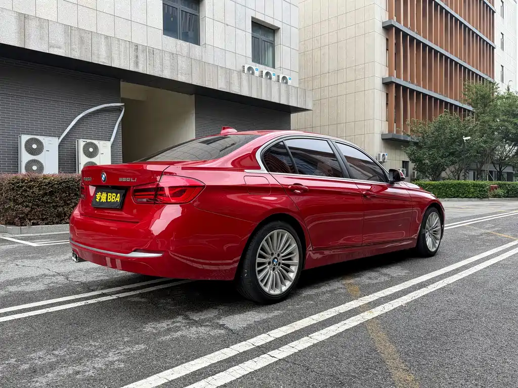 BMW 3 Series 2017 — фото 16