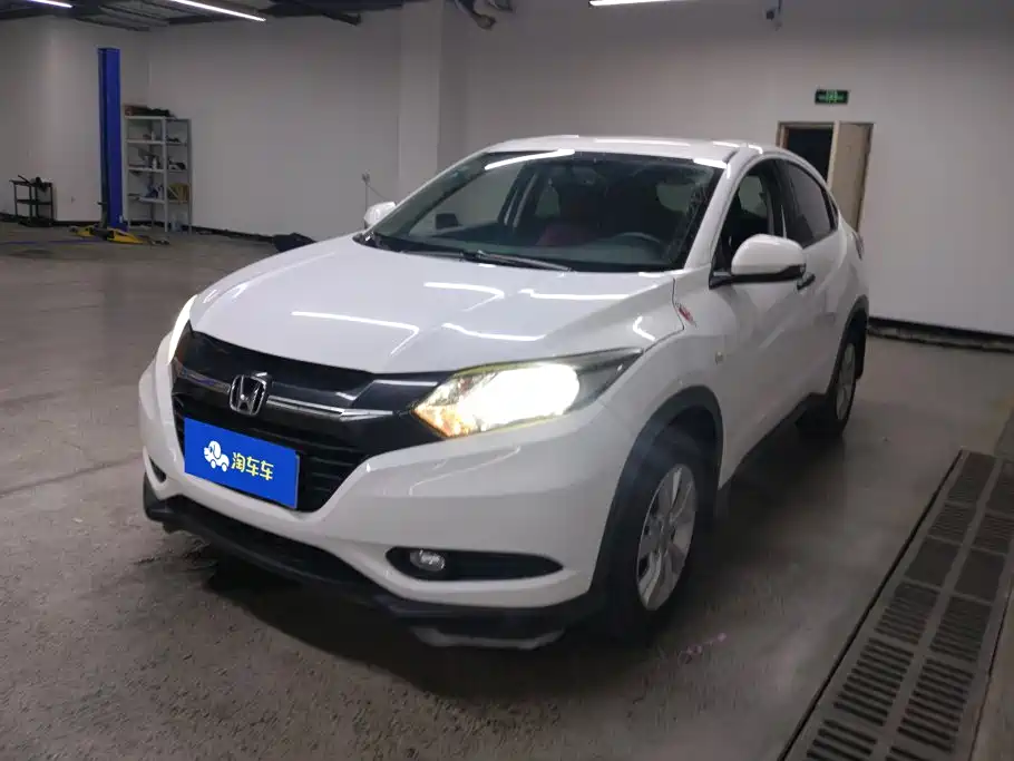 Honda Vezel 2016