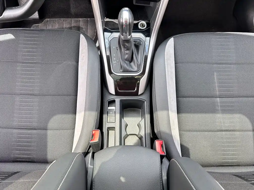 Volkswagen T-Roc 2022 — фото 14