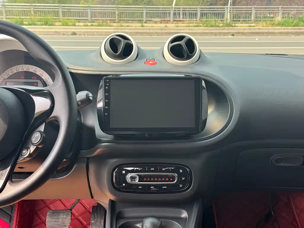 smart Fortwo 2019 — фото 22
