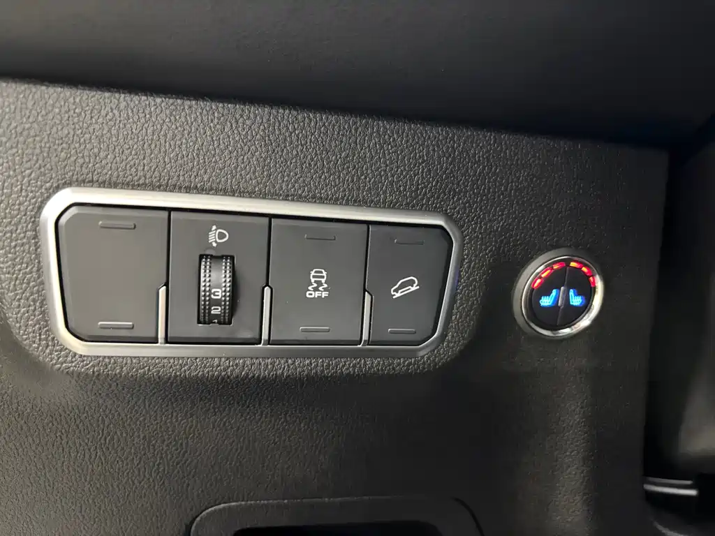 Haval M6 2023 — фото 14
