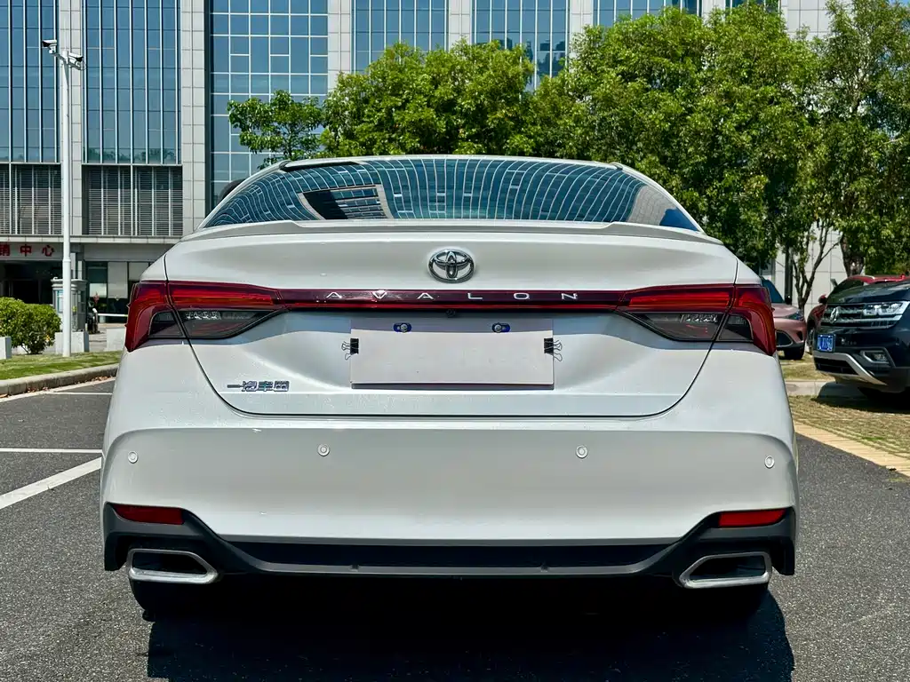 Toyota Avalon 2022 — фото 12