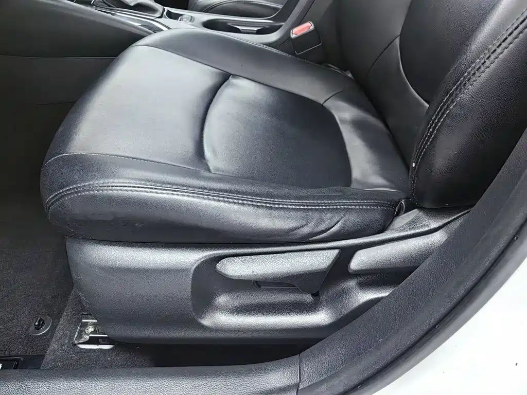Toyota Corolla 2021 — фото 20