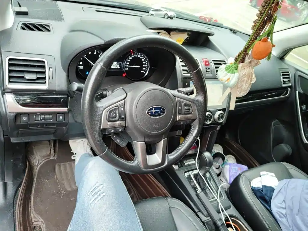 Subaru Forester 2018 — фото 13