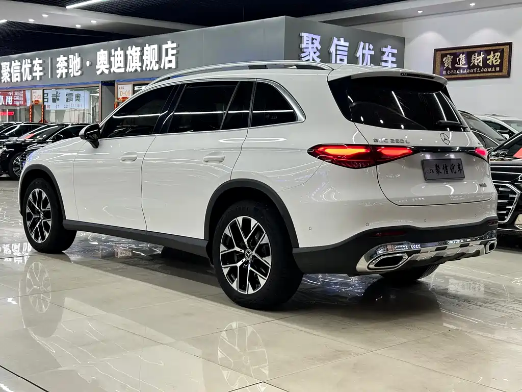 Mercedes-Benz GLC 2023 — фото 18