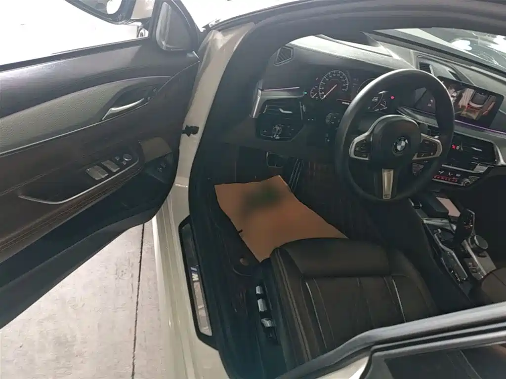 BMW 6 Series GT 2019 — фото 16