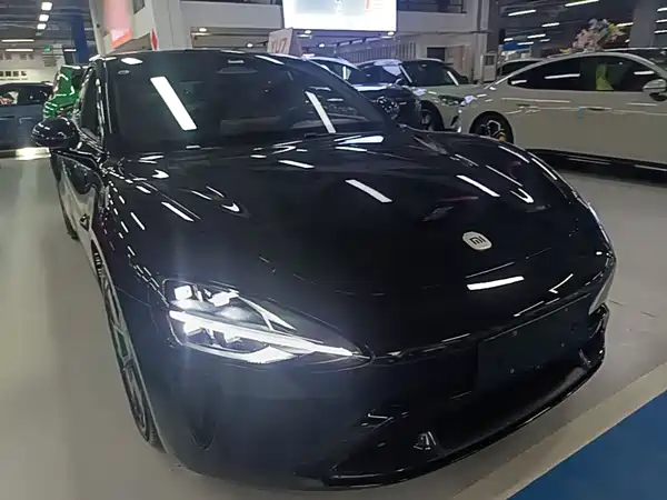 Xiaomi SU7 2025