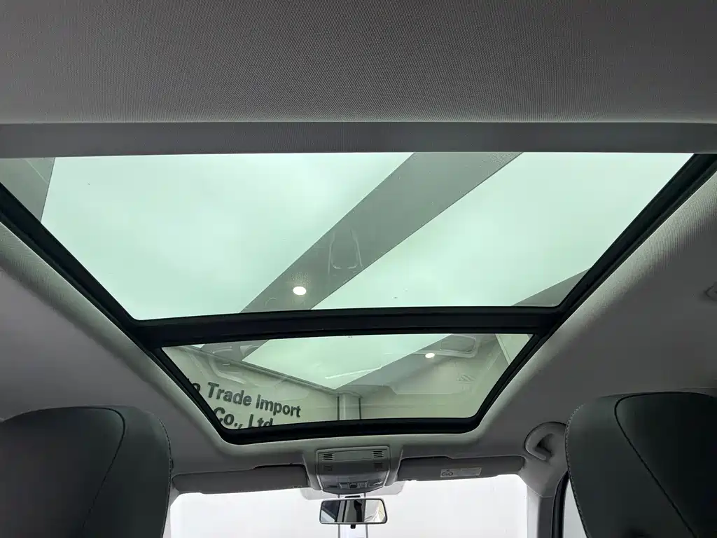 Volkswagen T-Roc 2023 — фото 18