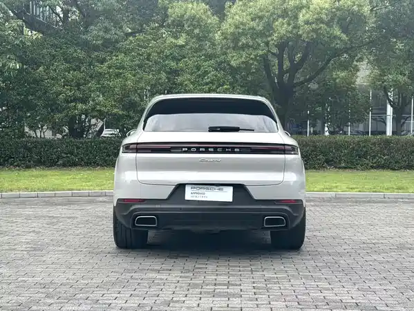 Porsche Cayenne 2024