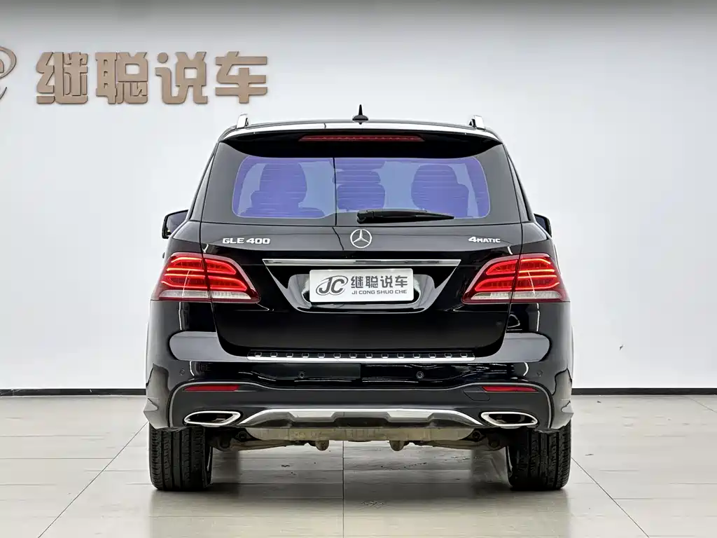Mercedes-Benz GLE 2015 — фото 16