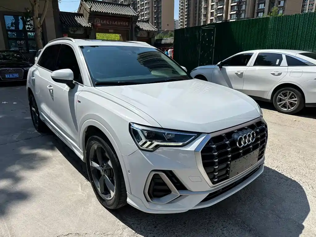 Audi Q3 2021