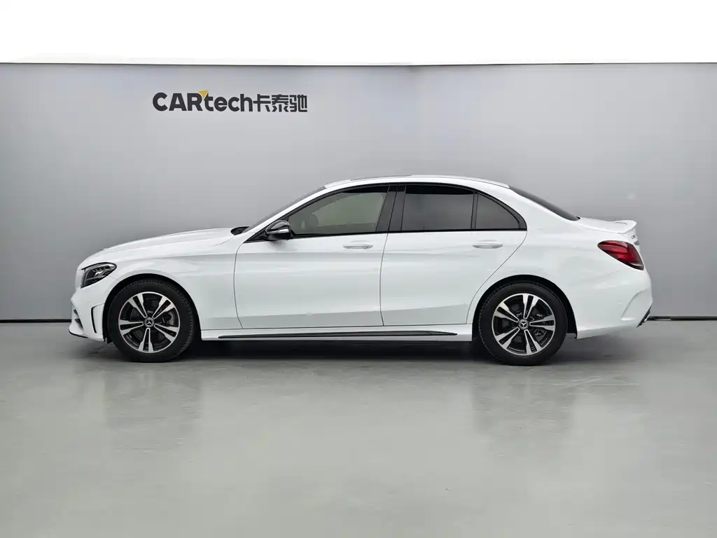 Mercedes-Benz C-Class 2019 — фото 3