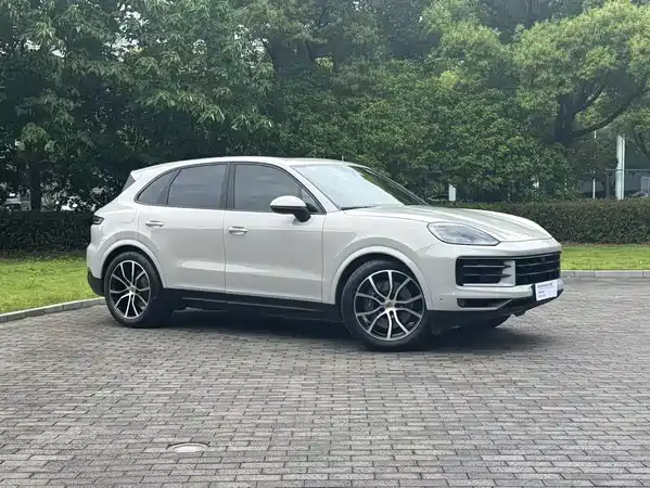 Porsche Cayenne 2024