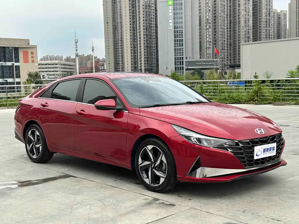 Hyundai Elantra 2022