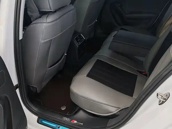 Audi A4L 2014