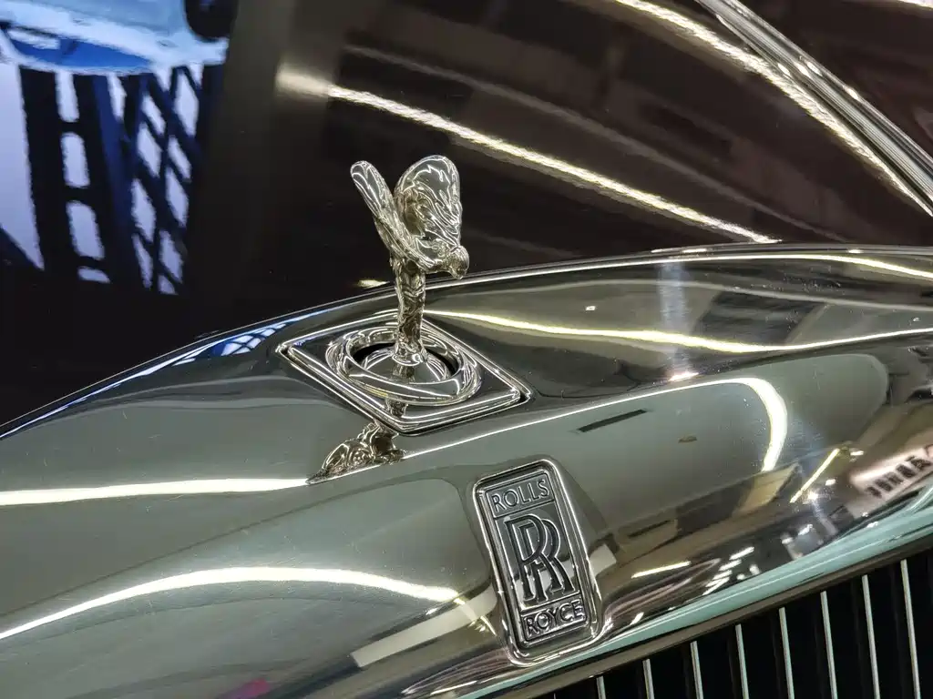 Rolls-Royce Phantom 2019 — фото 7