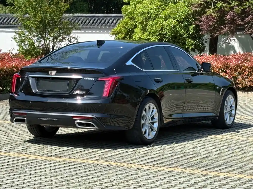 Cadillac CT5 2022 — фото 24