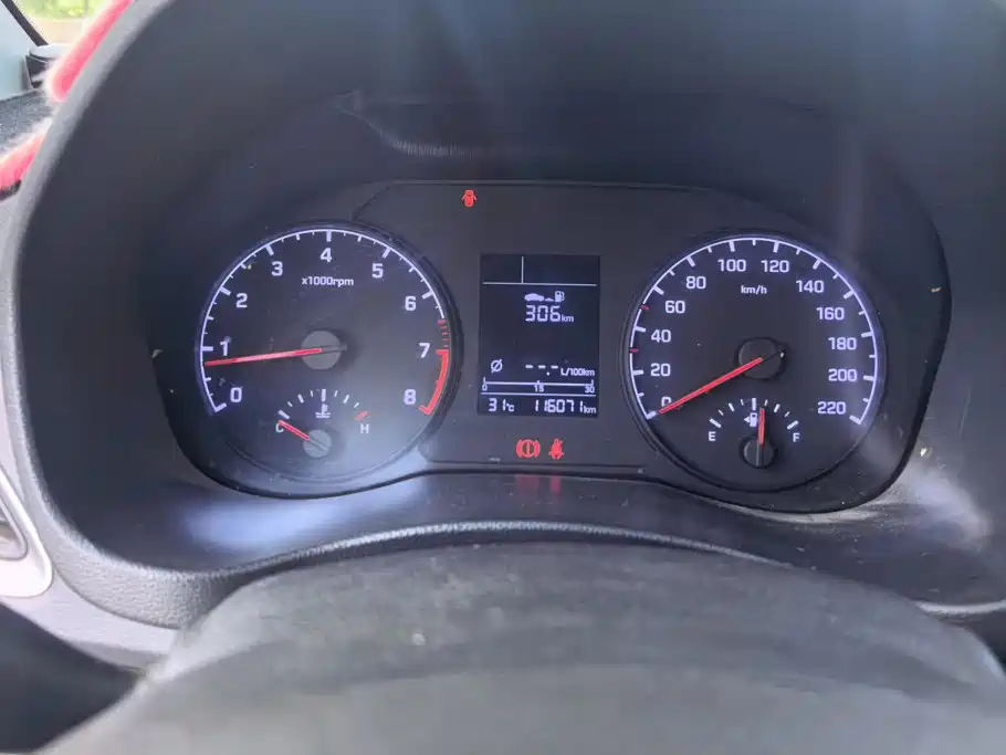 Hyundai Verna 2016 — фото 14