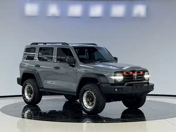 Tank 300 2022