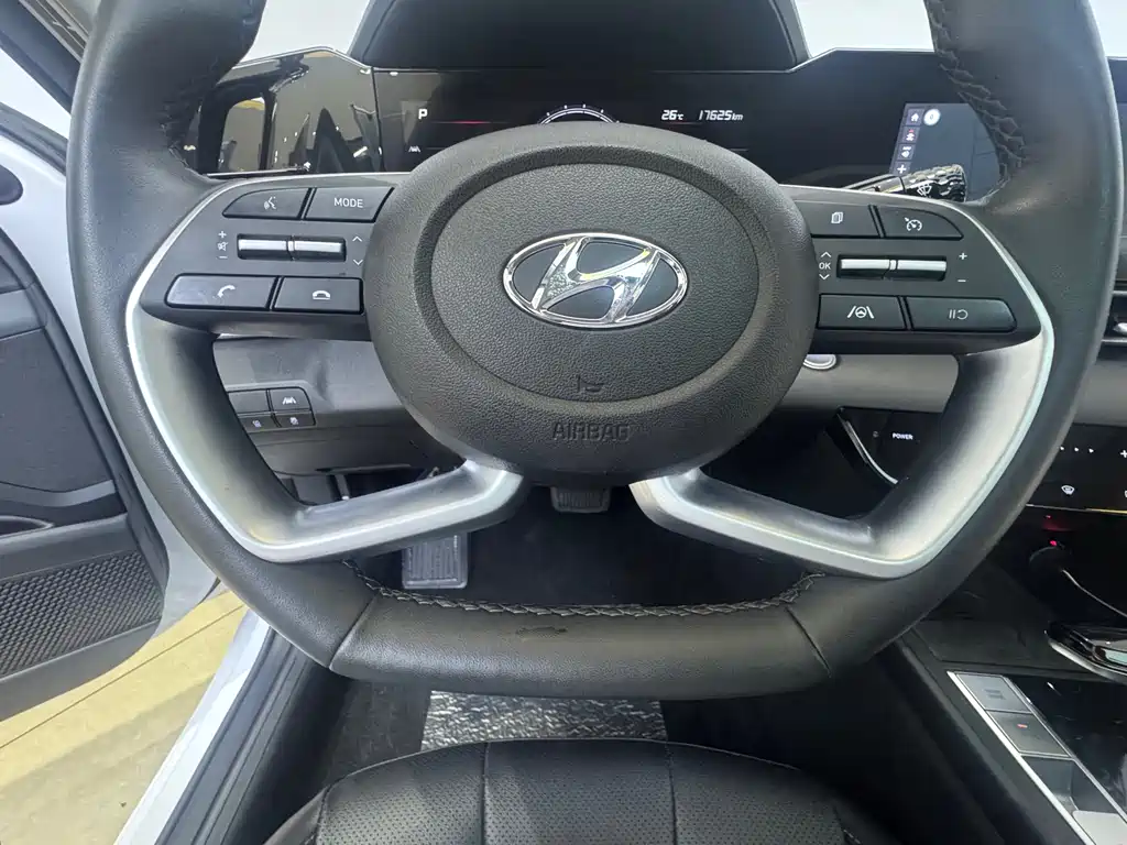 Hyundai Elantra 2022 — фото 22