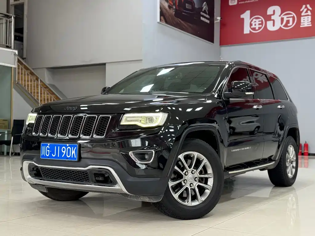 Jeep Grand Cherokee 2017 — фото 1