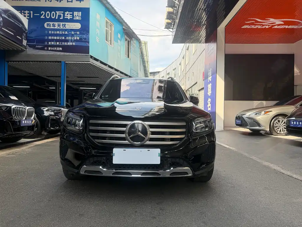 Mercedes-Benz GLB 2024