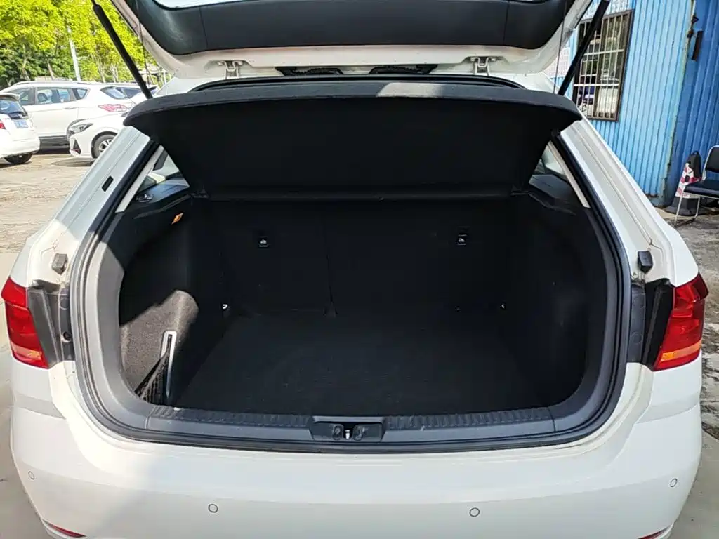 Volkswagen Gran Lavida 2015 — фото 19