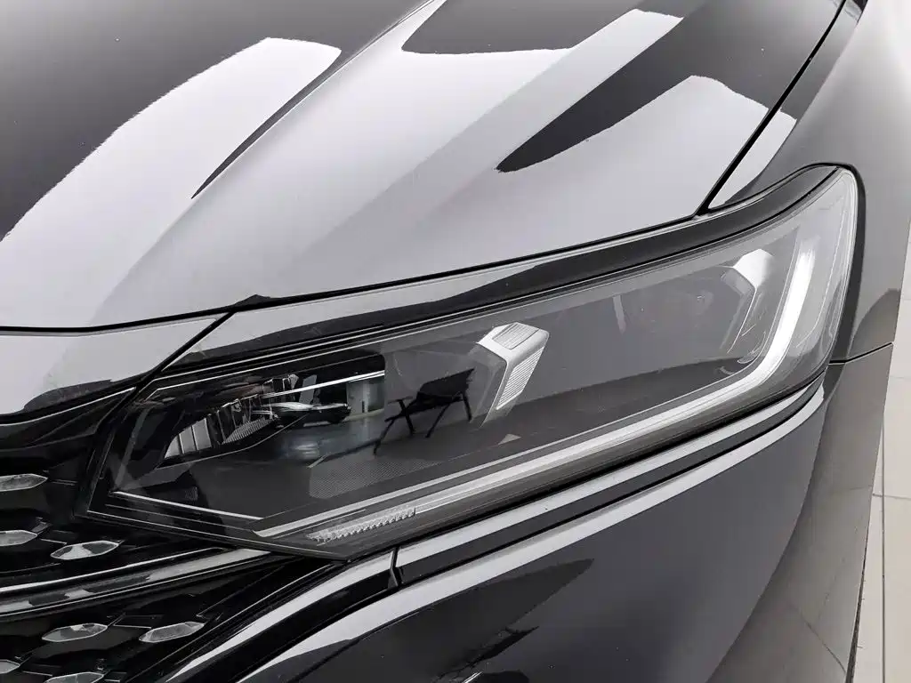 Volkswagen Passat 2022