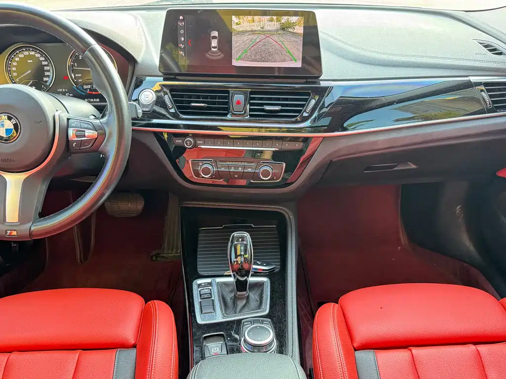 BMW 1 Series 2023 — фото 14